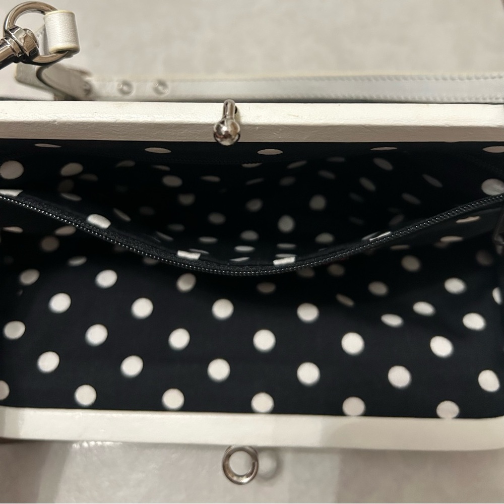 Isabella Fiore daisy embellished black leather shoulder purse - Picture 12 of 12